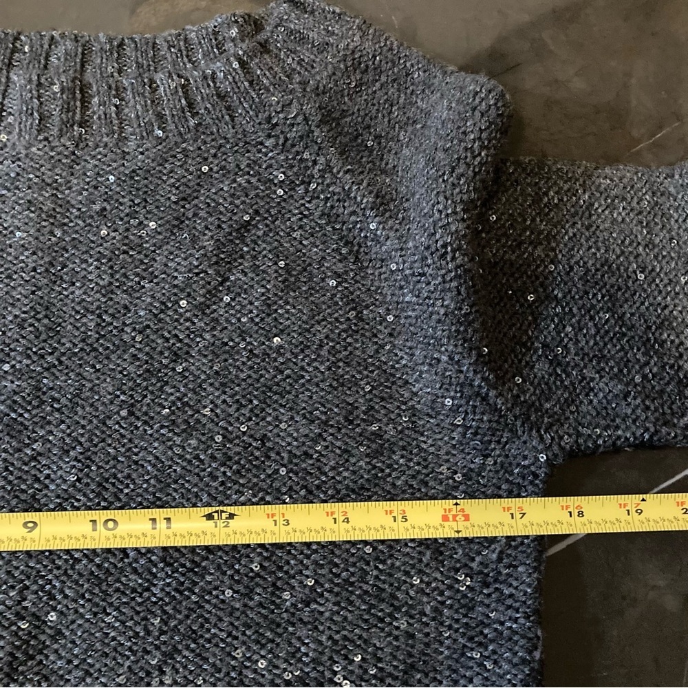 Talbots Gray Sequin Pullover
Women’s Crew Neck Wool Blend Sweater Size Small - Picture 7 of 14